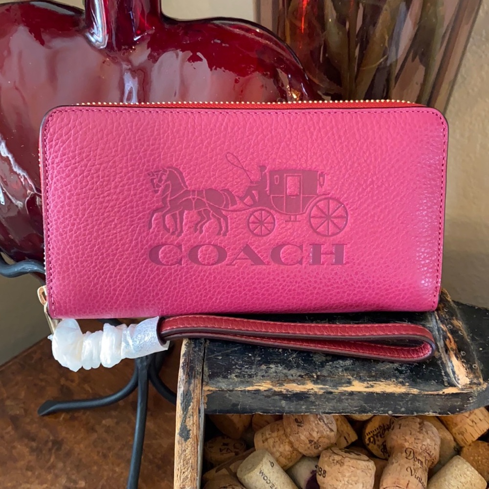 NWT Coach Zip around Horse and Carriage wristlet Bright Violet Multi